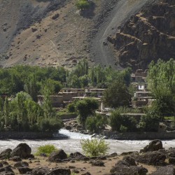 Волок Туркестан Вид с таджикской территории на Афганистан