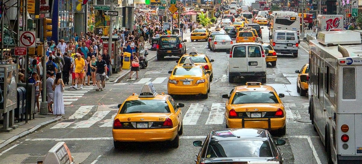 Москва догнала Нью-Йорк по количеству лицензий такси