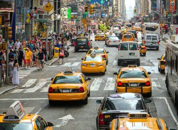 Москва догнала Нью-Йорк по количеству лицензий такси