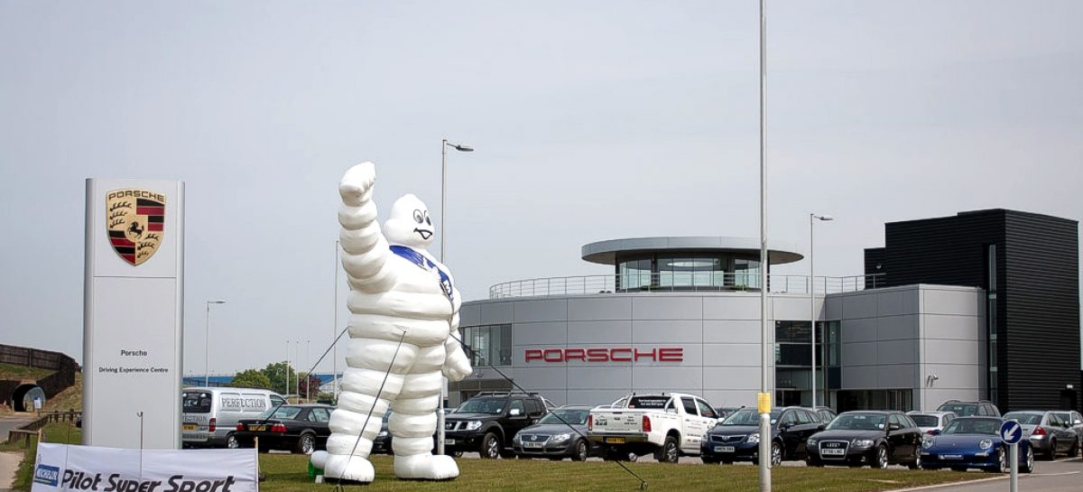 Тест новой резины от Michelin на легендарной трассе Silverstone