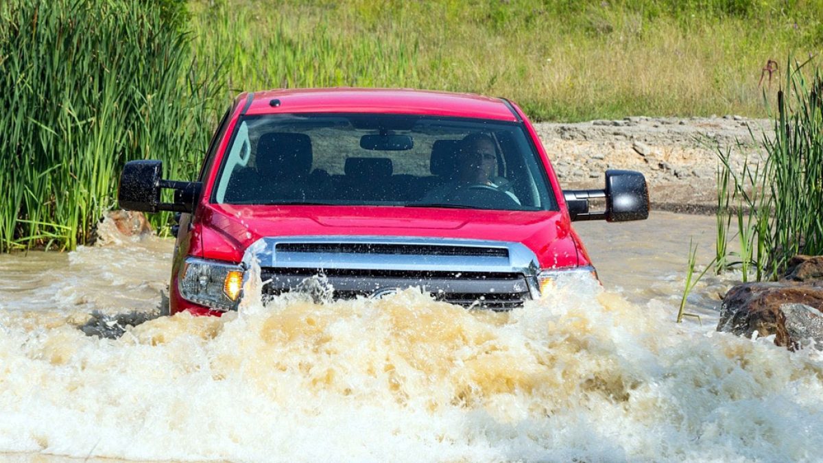 Пикапы Toyota Tunrda, Tacoma, Nissan Titan | Сергей Асланян