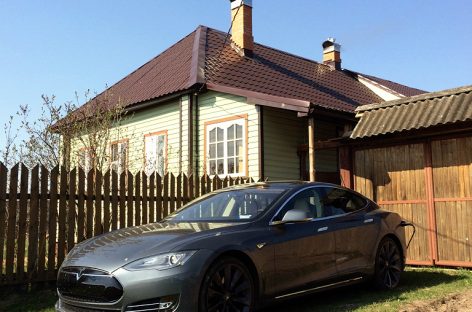 Tesla – опыт использования в Москве