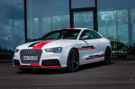 Audi представляет концепт RS5 TDI Concept с тремя компрессорами