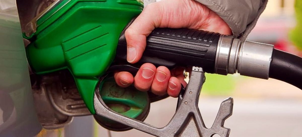 Сколько вы тратите на бензин в месяц?