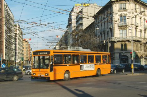 В Швейцарии, Италии и Франции запустят электрические автобусы без водителя