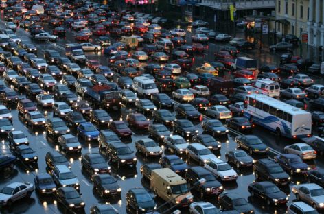 Ежедневно в Москву из области приезжает 1 300 000 человек на автомобилях