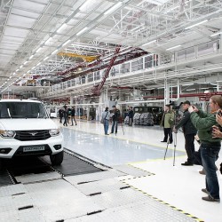 UAZ PATRIOT 2015