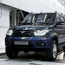 UAZ PATRIOT 2015