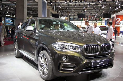 Новую BMW X6 показали живьем