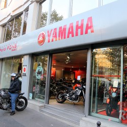 Париж. Yamaha