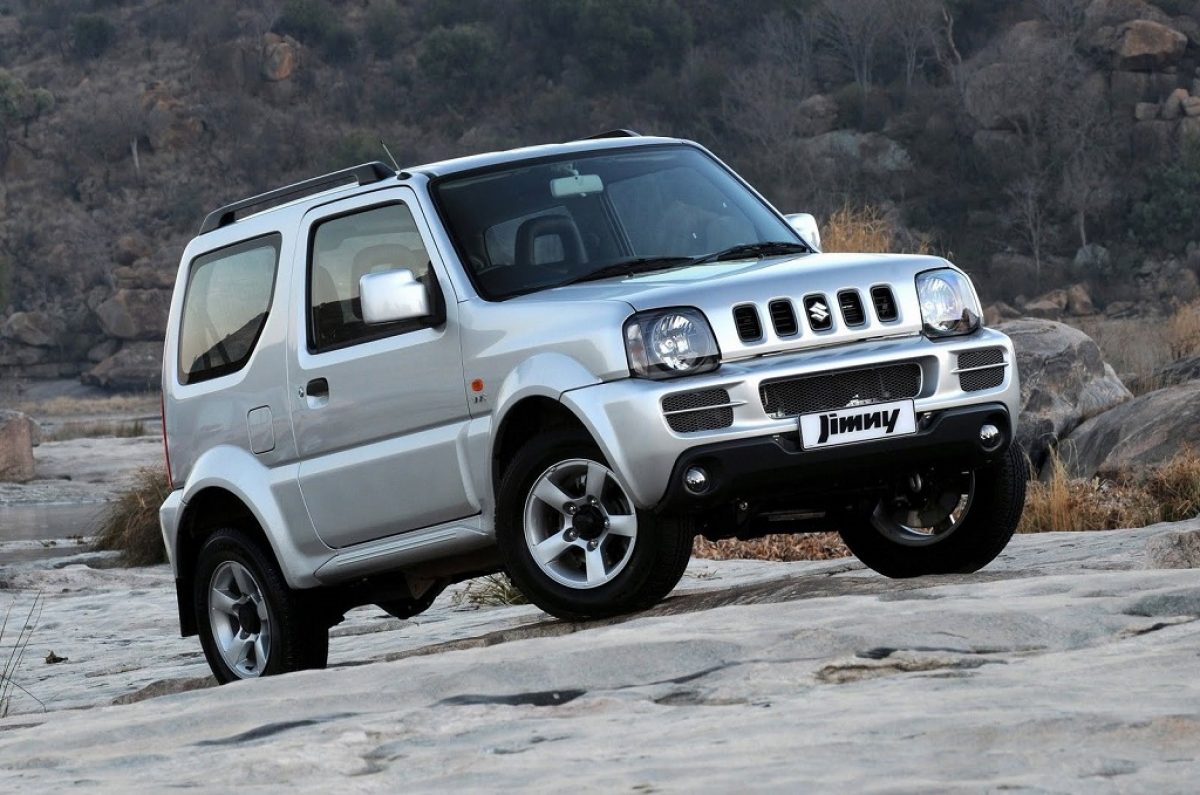 Suzuki Jimny был маленьким, прыгучим и проходимым, а станет простым  кроссовером | Александр Пикуленко