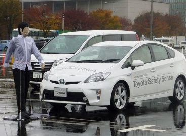 Toyota опубликовала информацию о новинках в системах безопасности на 2015 год