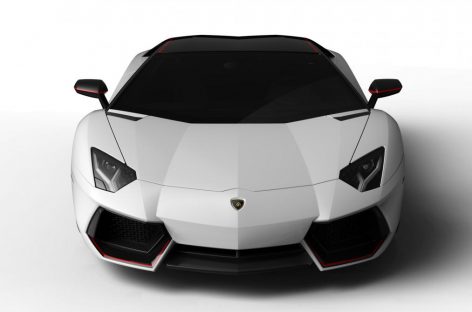 Lamborghini выпустил спецсерию Pirelli Aventador
