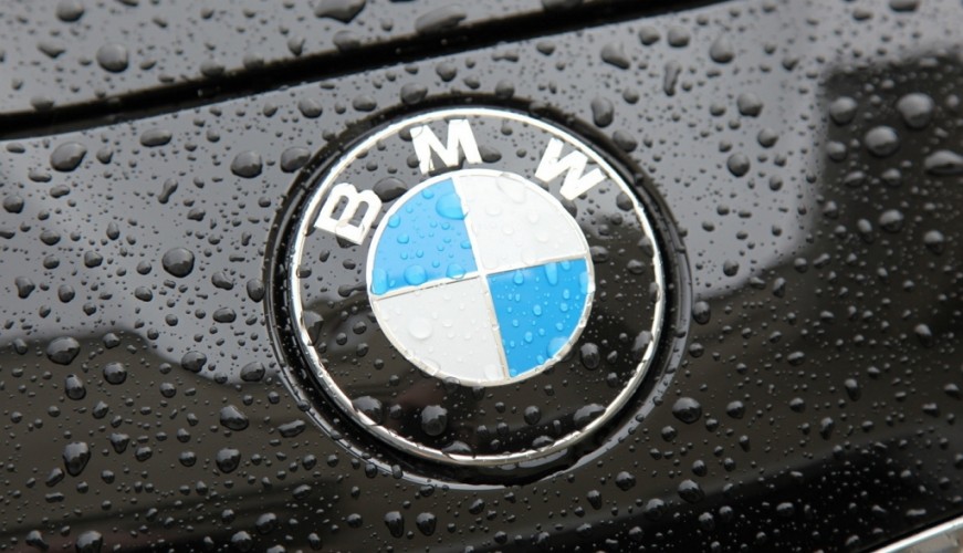 Логотип bmw на прозрачном фоне