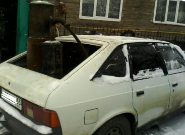 Автомобиль с газогенератором на шишках из Омска