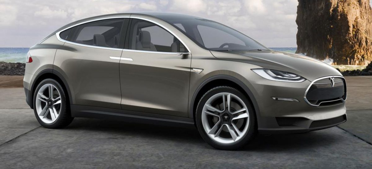 Tesla Model X будет полноприводной