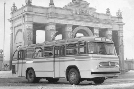 Львовские автобусы ЛАЗ получили свой облик от ЗиЛ-159