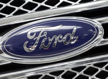 Рабочие Ford в Ленобласти потребовали соблюдения международных норм при увольнении