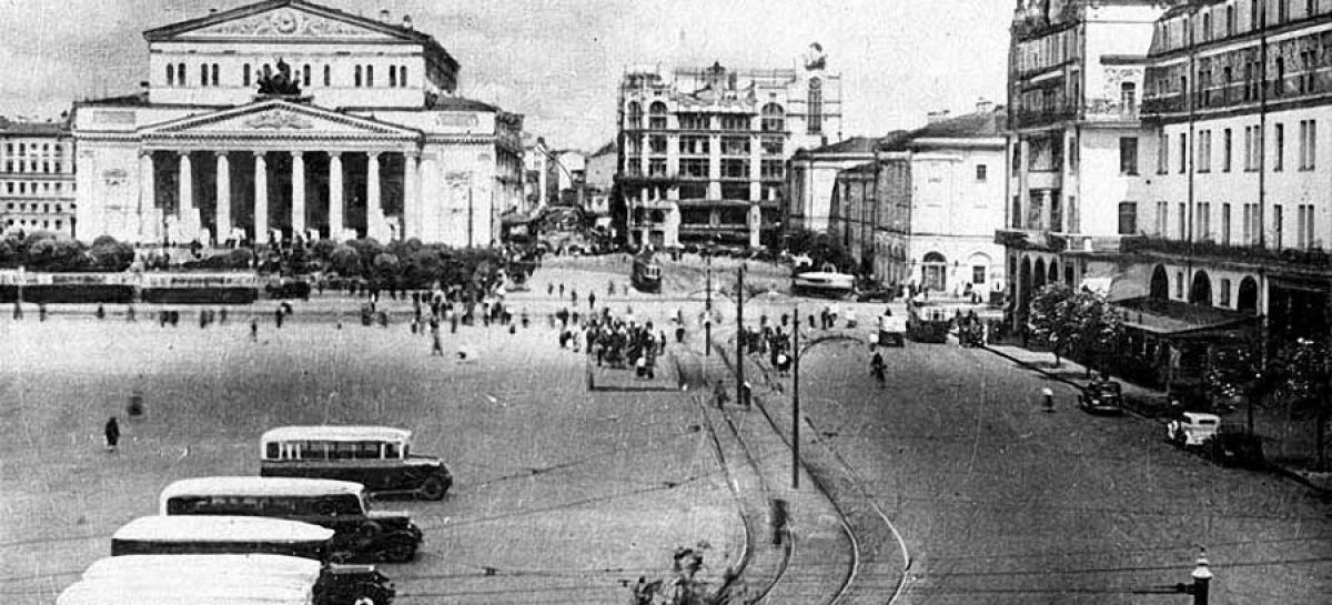 Уличная электрификация Москвы завершилась в 1937 году