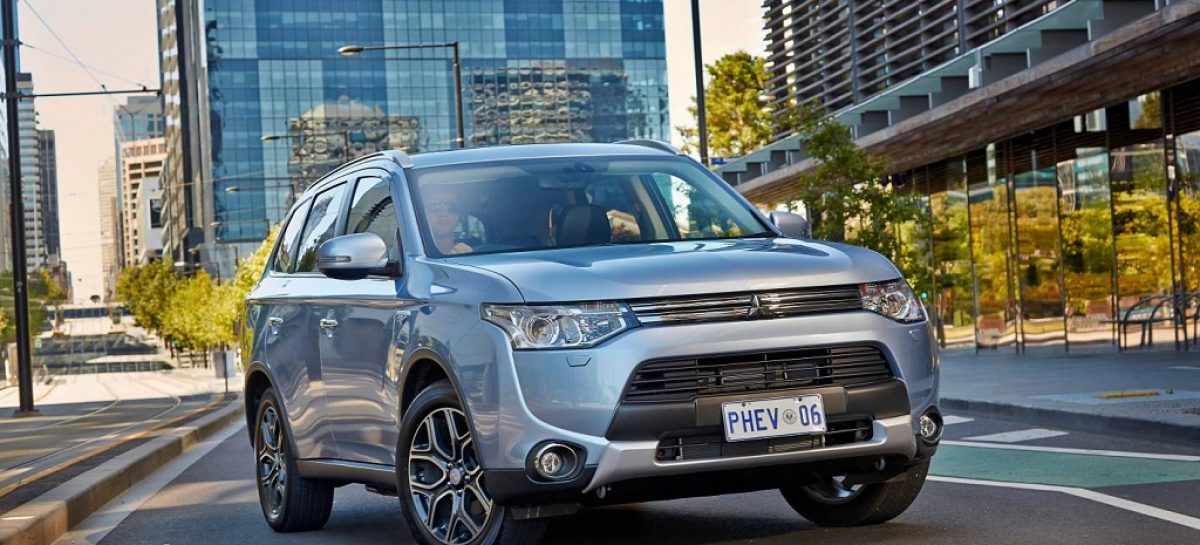 Mitsubishi Outlander PHEV признан Автомобилем с наименьшим показателем вредных выбросов