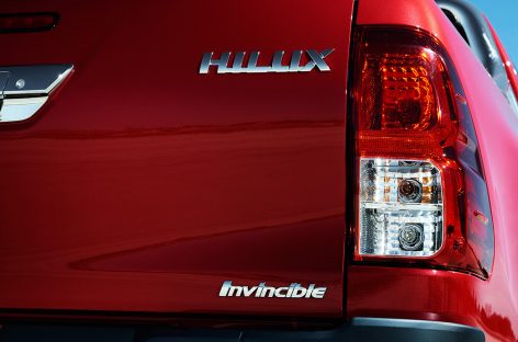 Toyota Hilux восьмого поколения красив и вынослив