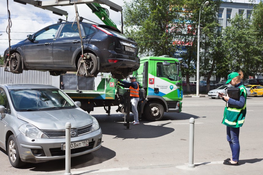 Эвакуация автомобилей в Москве