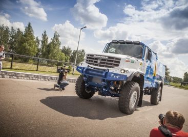 КАМАЗ-мастер проверит новый грузовик в степях Калмыкии