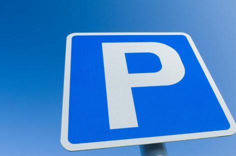 Платные парковки разоряют не только граждан