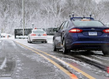 Беспилотники Ford поехали по снегу