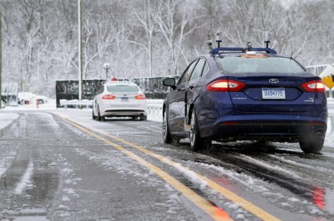 Беспилотники Ford поехали по снегу