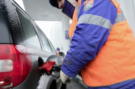 Цены на бензин возмутили депутатов