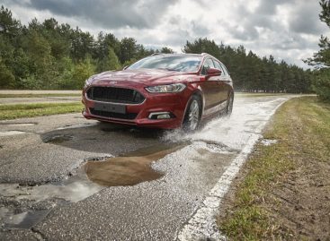 Ford воссоздал худшие дороги мира