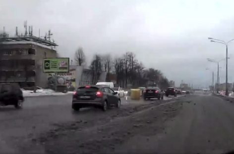 Уборка дорог в Москве
