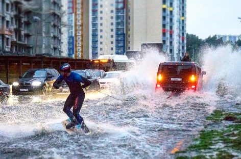 Вейкборд на улицах Москвы (фото и видео)