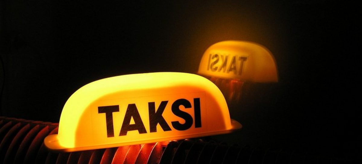 В Госдуму внесен законопроект о штрафах для работающих с нелегалами служб такси