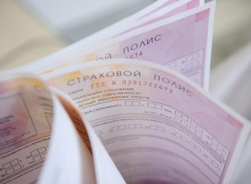 Автовладельцы в Севастополе жалуются на невозможность оформить полисы ОСАГО