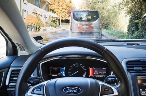 Новая технология Ford избавит от необходимости ожидать смены сигнала светофора