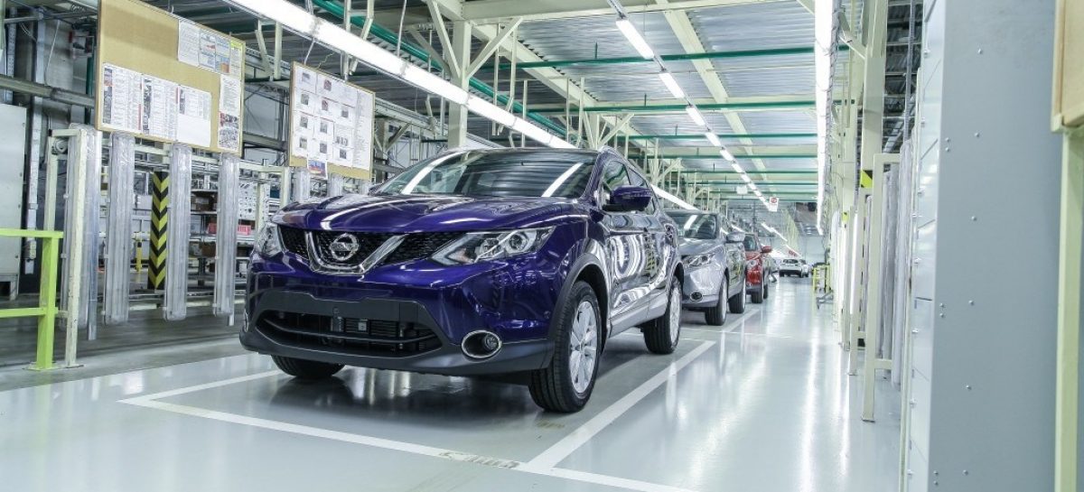 Nissan празднует выпуск юбилейного автомобиля
