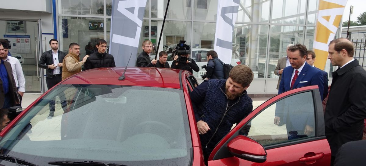 Рамзан Кадыров пообещал пересадить чеченцев с иномарок на Lada Vesta