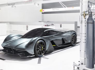 Michelin обует гиперкары Aston Martin Valkyrie