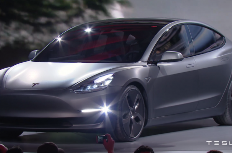 Покупатели массово отказываются от нового Tesla Model 3