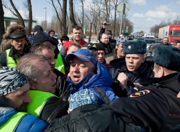 Дальнобойщики заявили о провокации полиции при задержании Андрея Бажутина в Петербурге