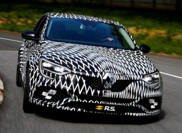 Renault представит в Монако новый Megane RS