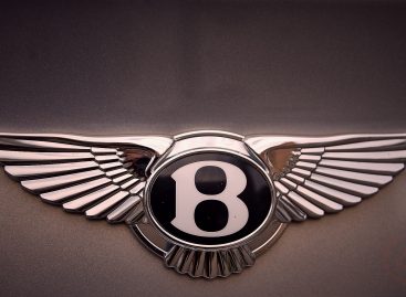 У рабочего завода украли Bentley в день покупки