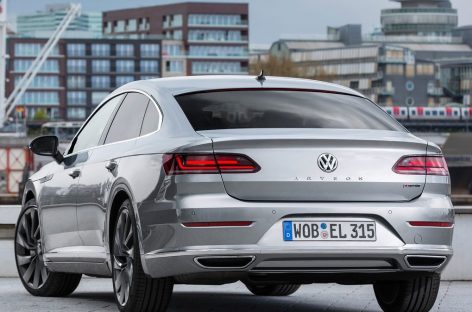 Новый лифтбэк Volkswagen появится в России