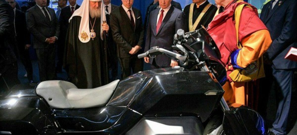 Путину представили проект автомобиля-дрона
