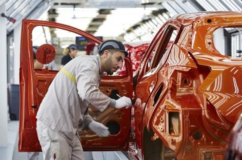 В России может сократиться производство автомобилей