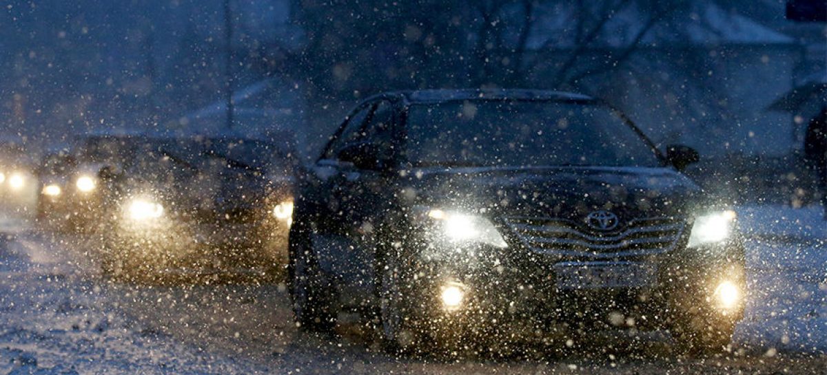 МЧС предупреждает о гололедице, снегопаде и сильном ветре в Москве и Подмосковье