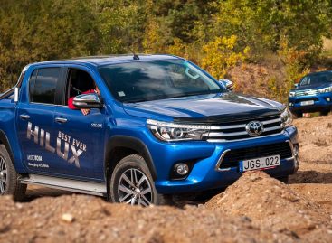 Toyota начала продажи рестайлингового пикапа Hilux