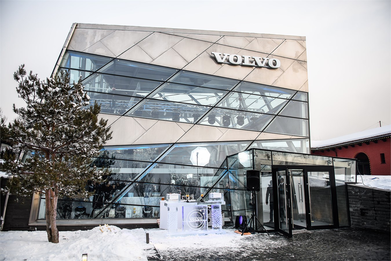 Volvo Car Almaty